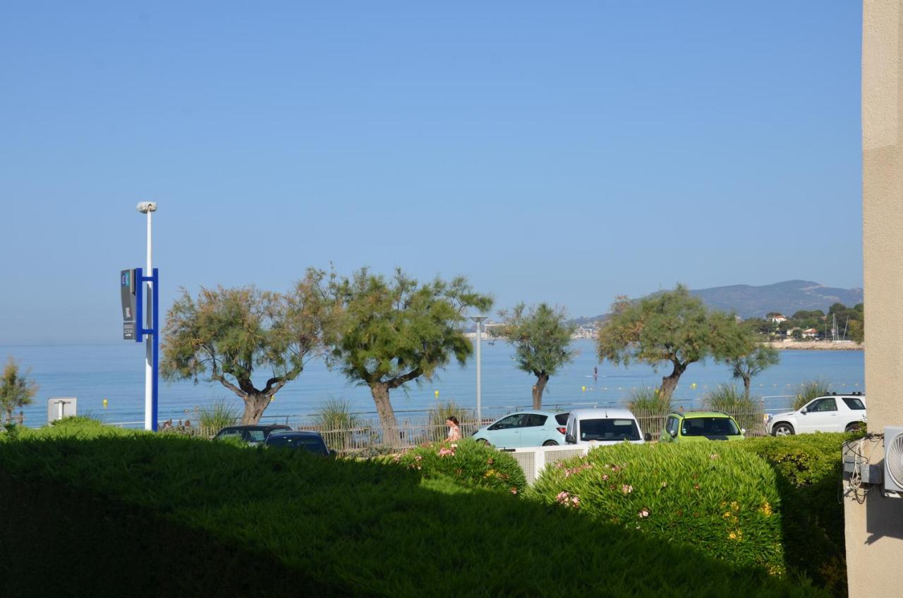 Les Pieds Dans L'Eau Apartment Saint-Cyr-sur-Mer Ngoại thất bức ảnh