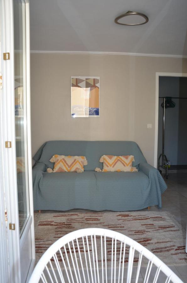 Les Pieds Dans L'Eau Apartment Saint-Cyr-sur-Mer Ngoại thất bức ảnh