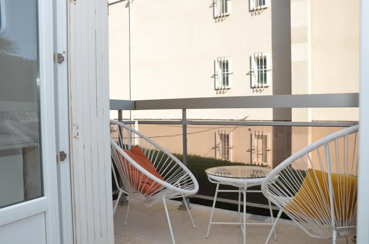 Les Pieds Dans L'Eau Apartment Saint-Cyr-sur-Mer Ngoại thất bức ảnh